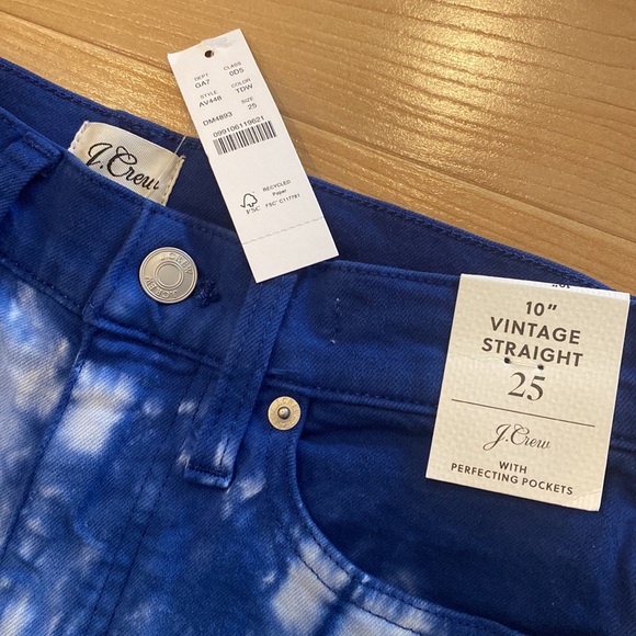 J. Crew 10” vintage straight jean in tie-dye with perfecting pockets - Picture 2 of 6
